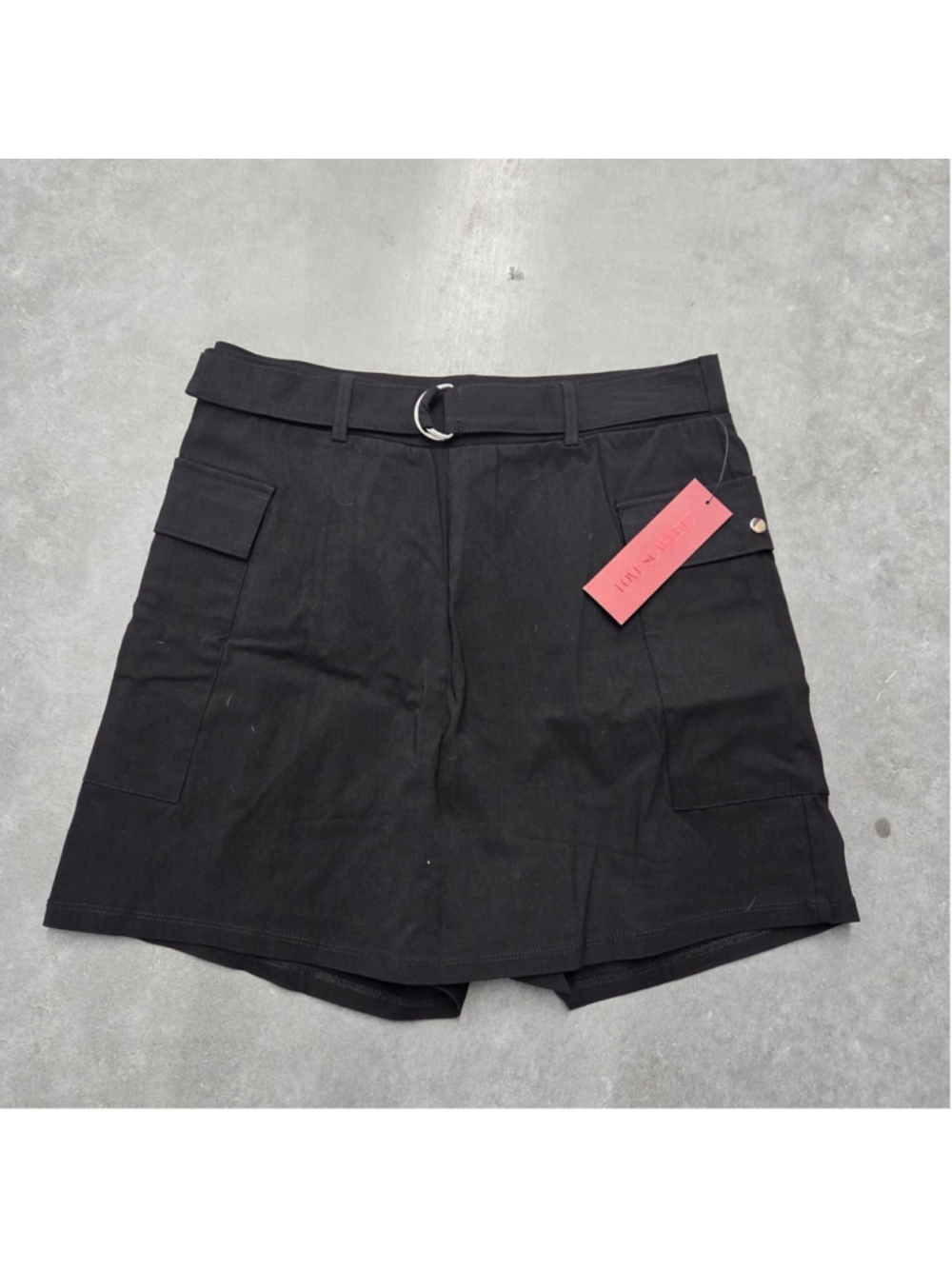 NWT Love Scarlett Elegant Black Women's Skort with Belt Size M